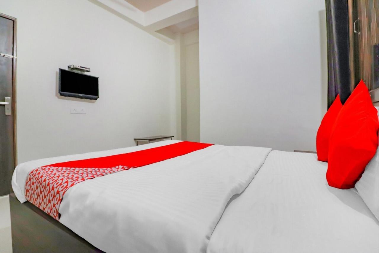 Rajlakshmi Guest House 마투라 외부 사진