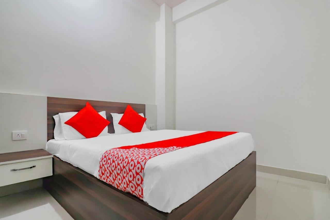 Rajlakshmi Guest House 마투라 외부 사진